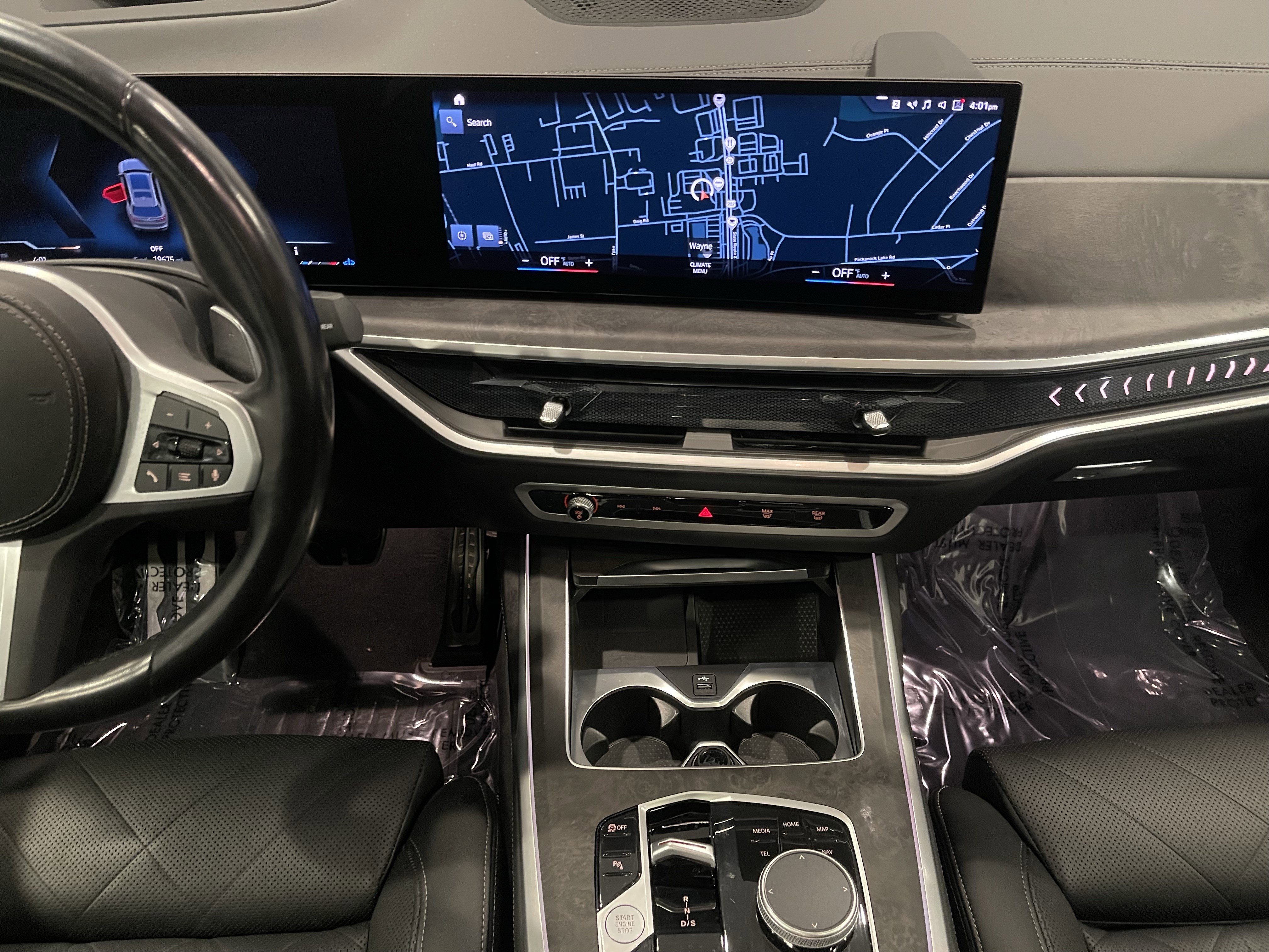 Used 2023 BMW X7 xDrive40i w/ M Sport Package image 18