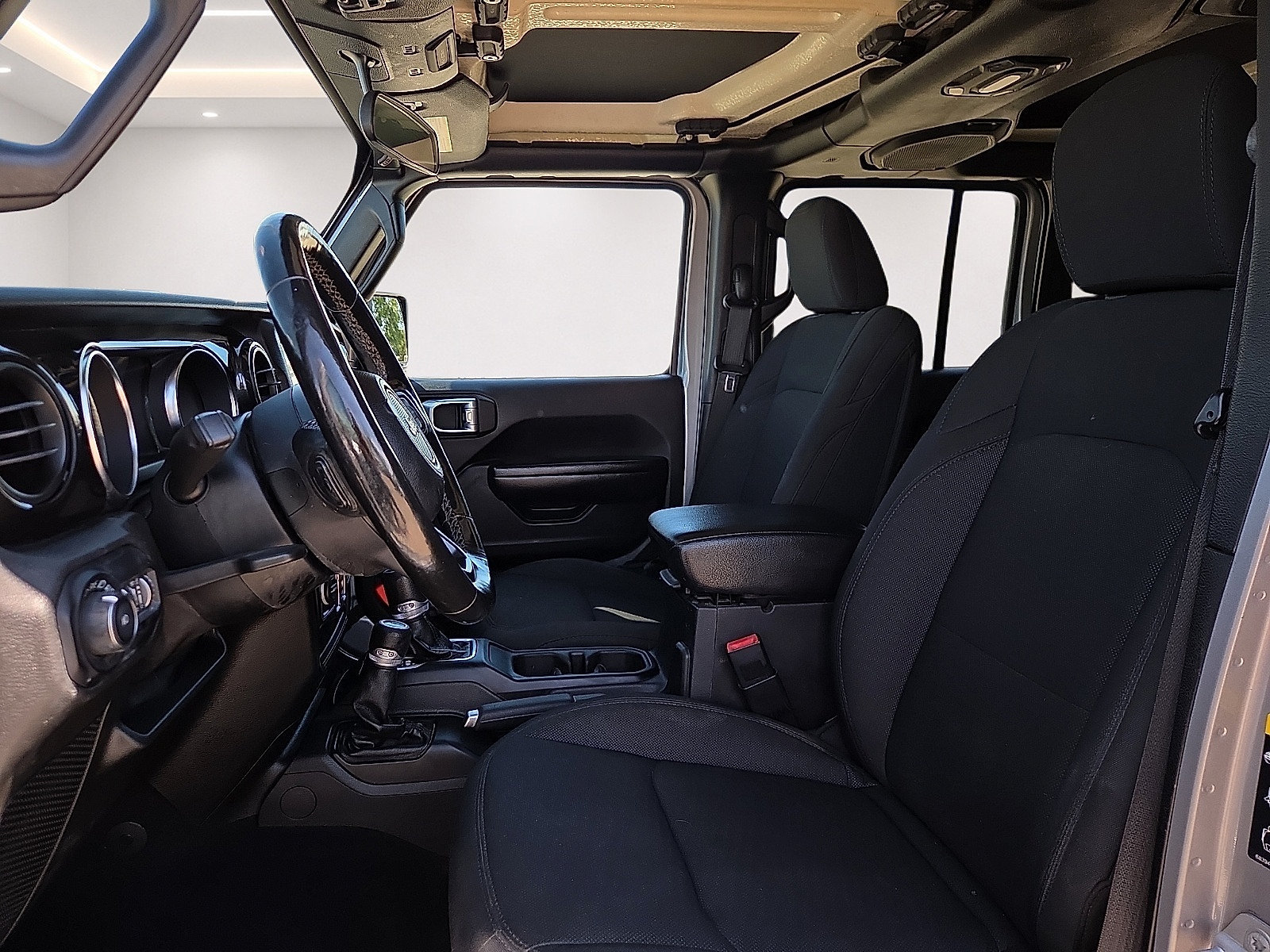Used 2020 Jeep Wrangler Unlimited Sport AWD/4WD image 14