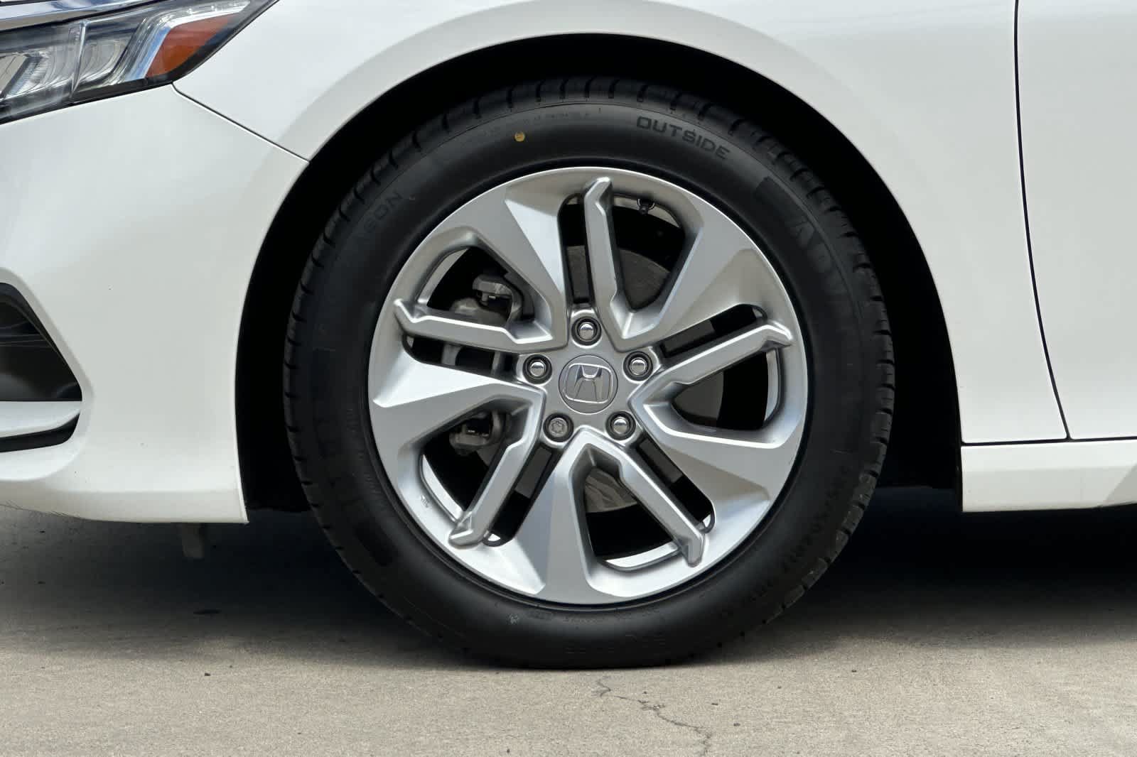 Used 2019 Honda Accord LX image 24