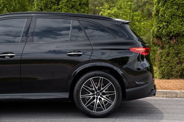 Used 2025 Mercedes-Benz GLC 43 AMG 4MATIC image 10