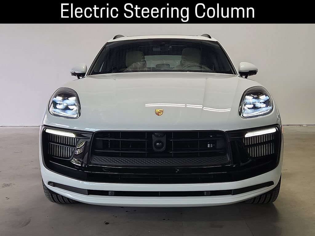 Certified 2025 Porsche Macan GTS AWD/4WD image 8