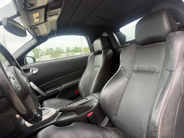 Used 2006 Nissan 350Z Touring RWD image 13