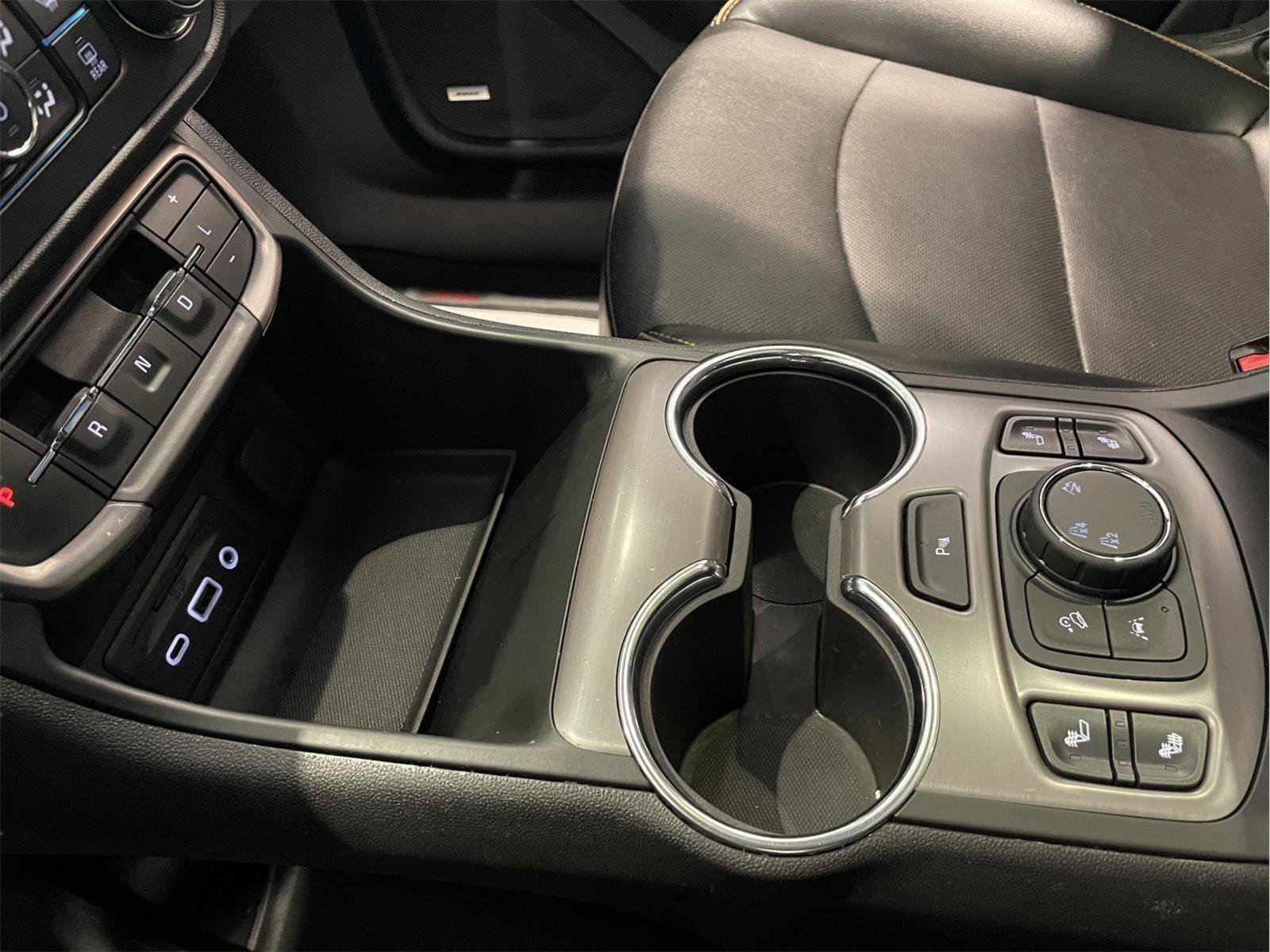 Used 2022 GMC Terrain AT4 w/ Infotainment Package II image 31