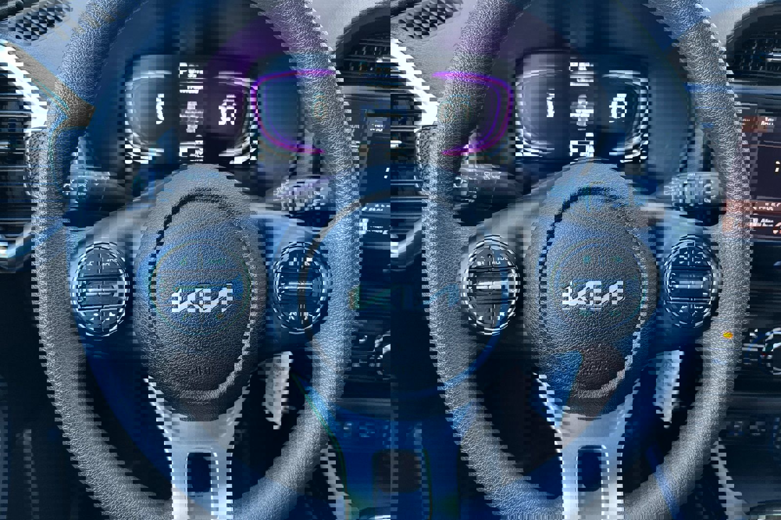 Used 2025 Kia Soul LX w/ LX Technology Package image 24