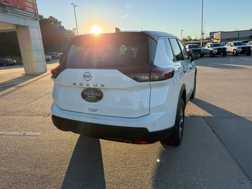 New 2026 Nissan Rogue S image 14