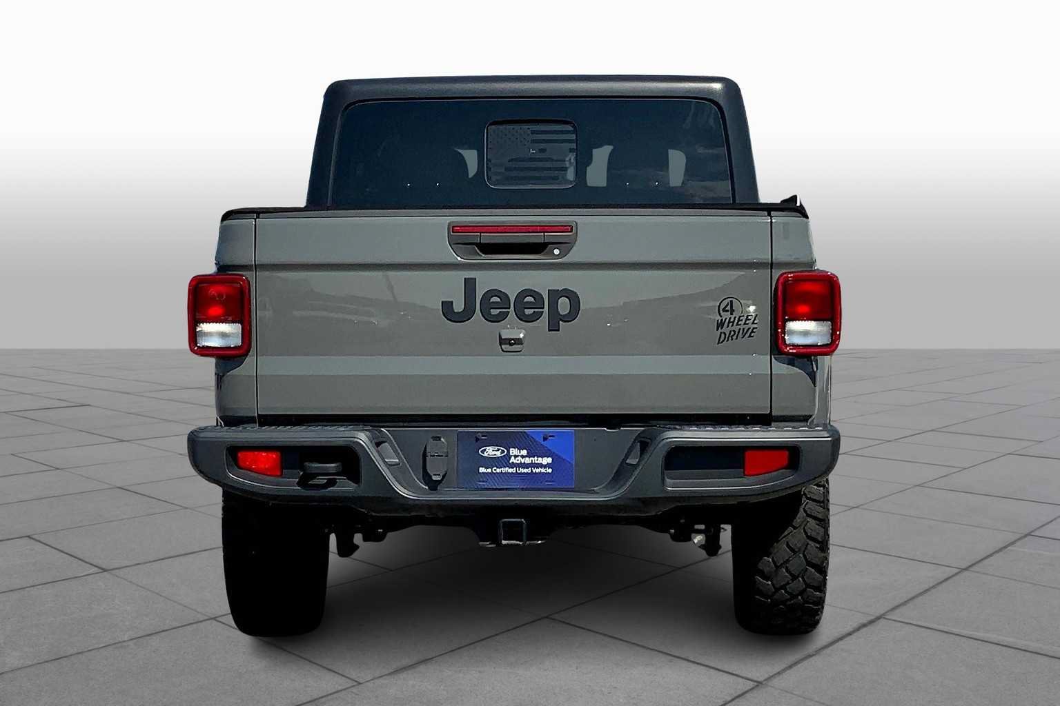 Used 2021 Jeep Gladiator Sport AWD/4WD image 5