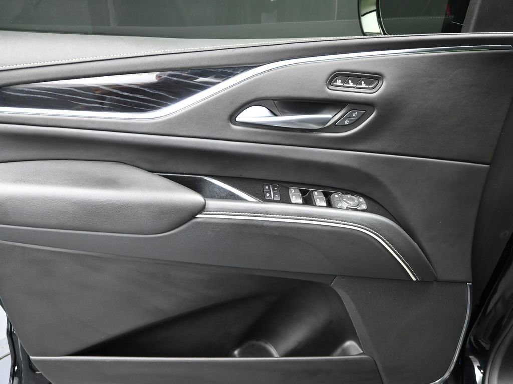 Certified 2023 Cadillac Escalade ESV Sport w/ Touring Package image 13