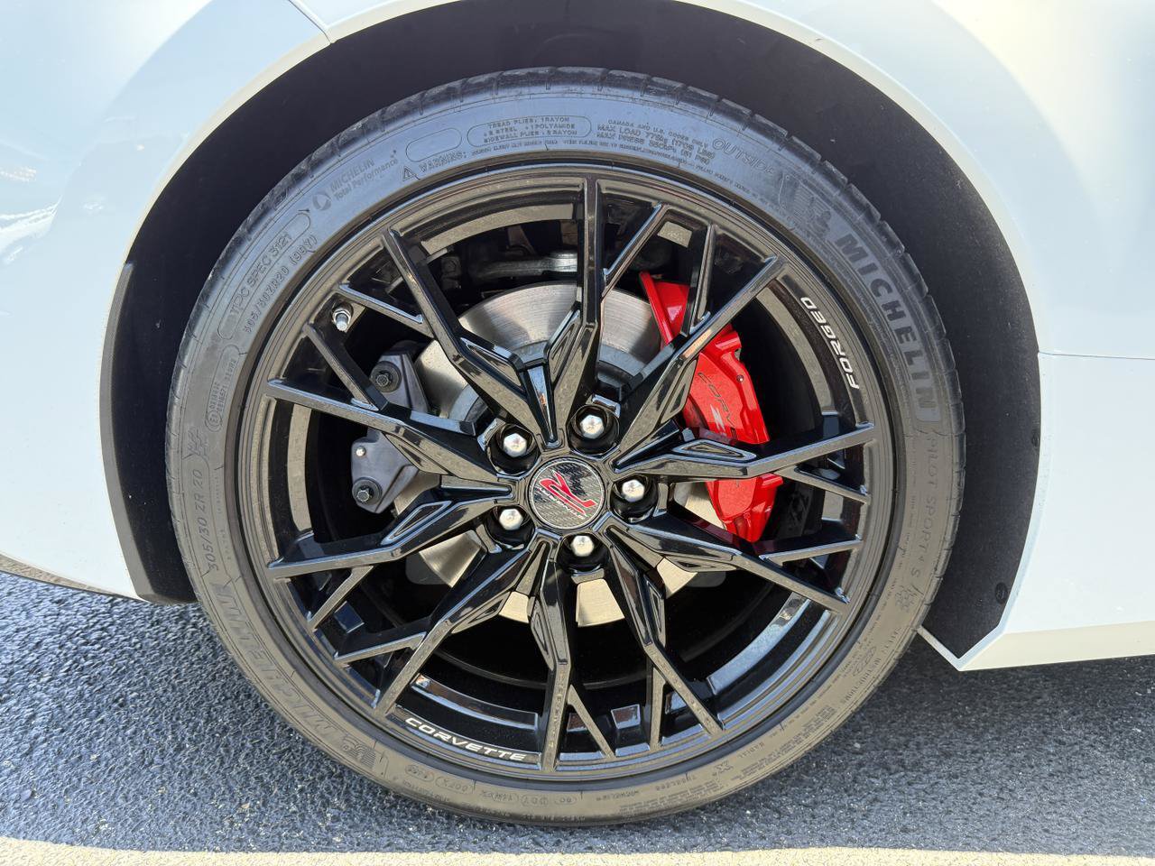 Used 2023 Chevrolet Corvette Stingray Premium Conv w/ Z51 Performance Package RWD image 25