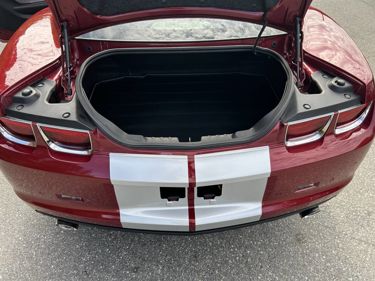 Used 2011 Chevrolet Camaro SS w/ RS Package image 22