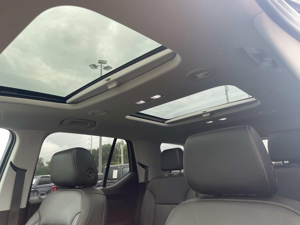 Used 2019 Chevrolet Traverse LT w/ LT Premium Package AWD/4WD image 19