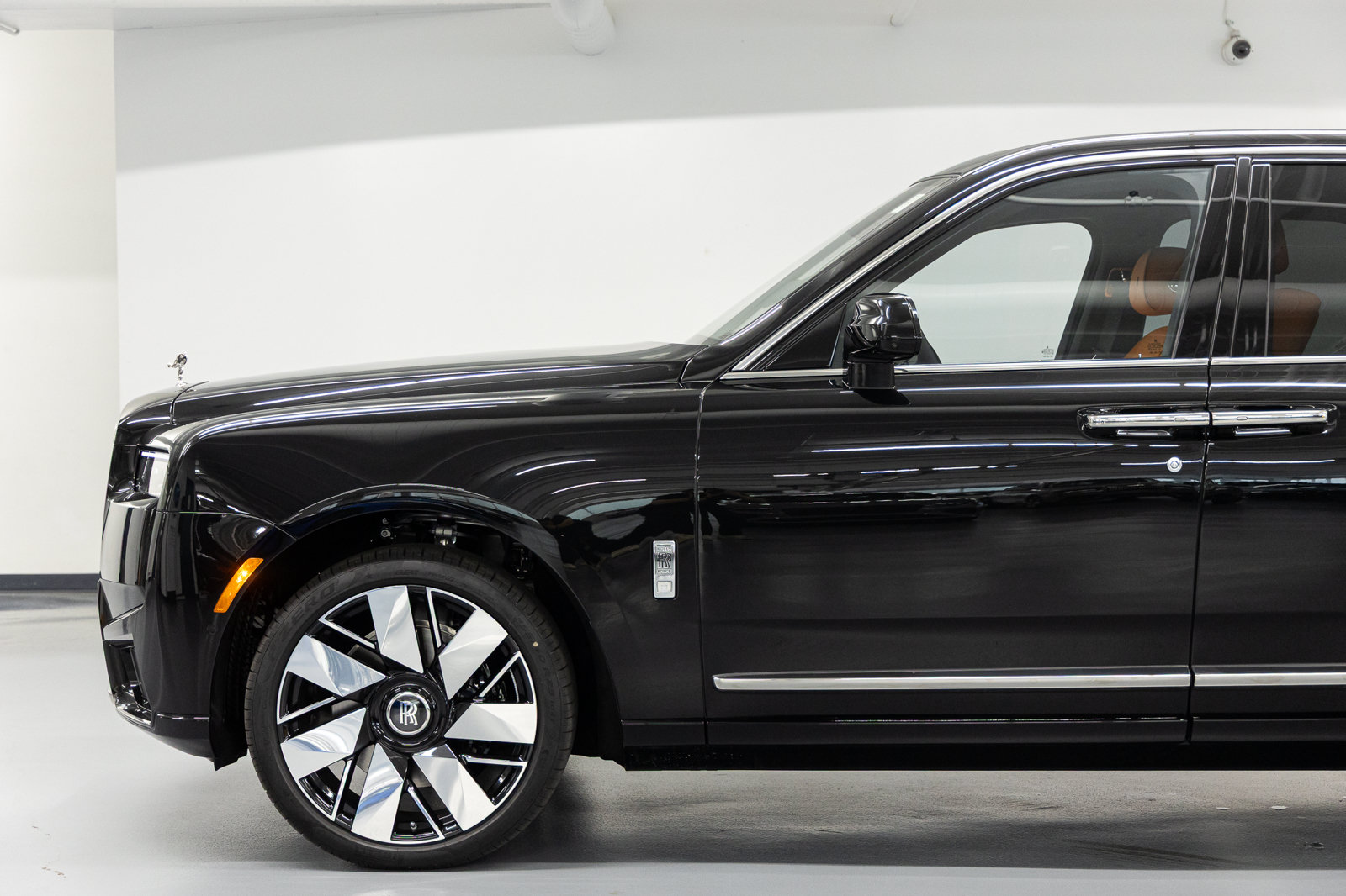 New 2027 Rolls-Royce Cullinan AWD/4WD image 15
