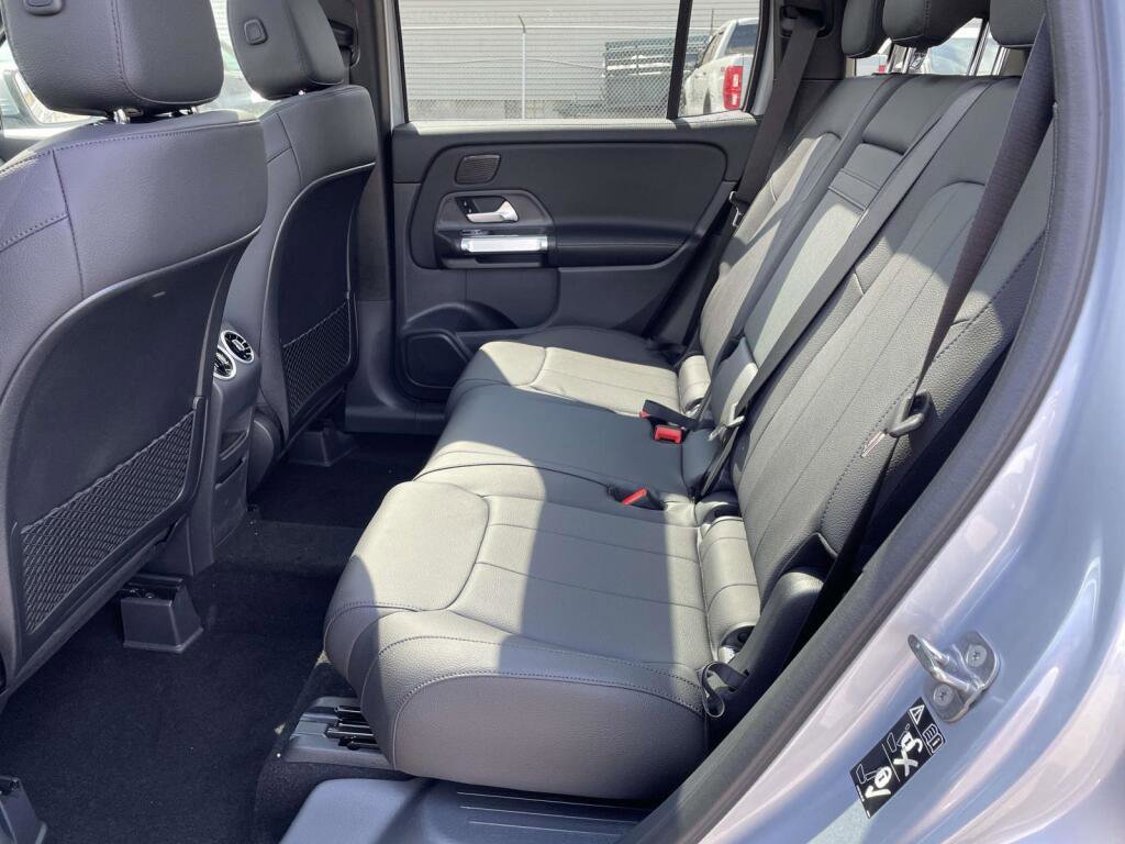 New 2026 Mercedes-Benz GLB 250 4MATIC image 15
