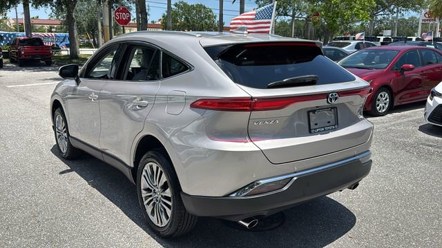 Certified 2023 Toyota Venza XLE AWD/4WD image 5
