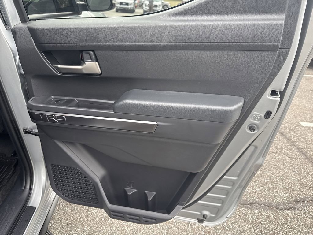 Used 2024 Toyota Tacoma TRD Sport w/ TRD Sport Upgrade Package image 17