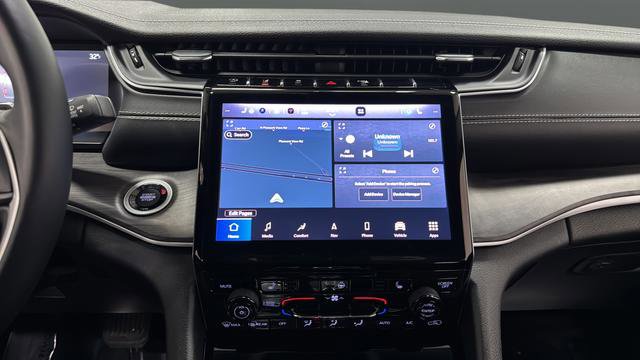 Used 2022 Jeep Grand Cherokee L Limited image 30