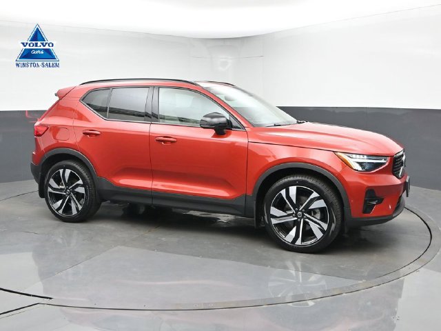 Used 2023 Volvo XC40 B5 Plus w/ Driver Assist Package
