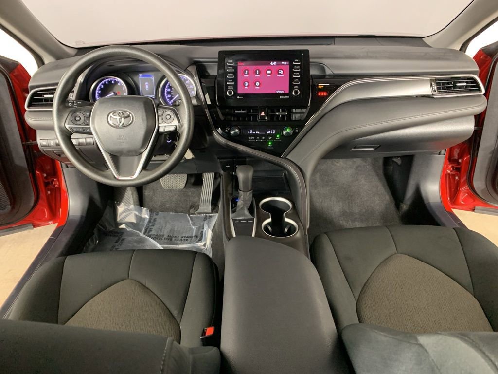 Used 2023 Toyota Camry LE image 32