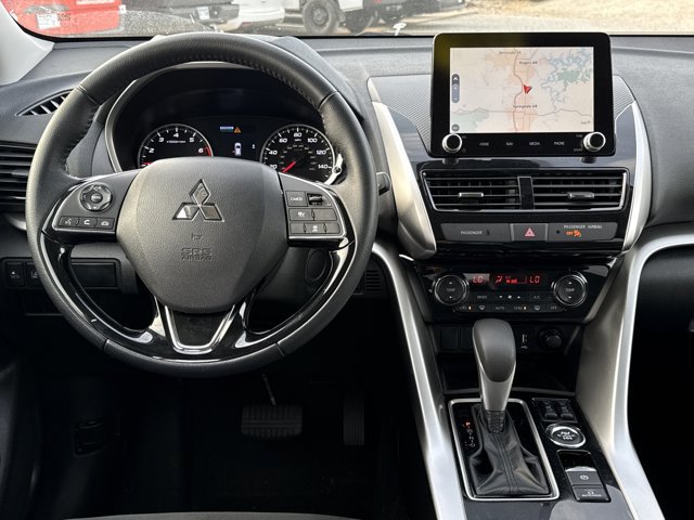Used 2025 Mitsubishi Eclipse Cross SE image 4