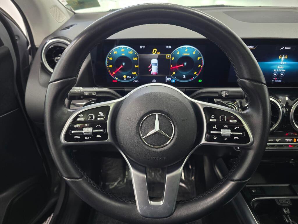 Used 2022 Mercedes-Benz GLA 250 4MATIC w/ Premium Package Lite image 13