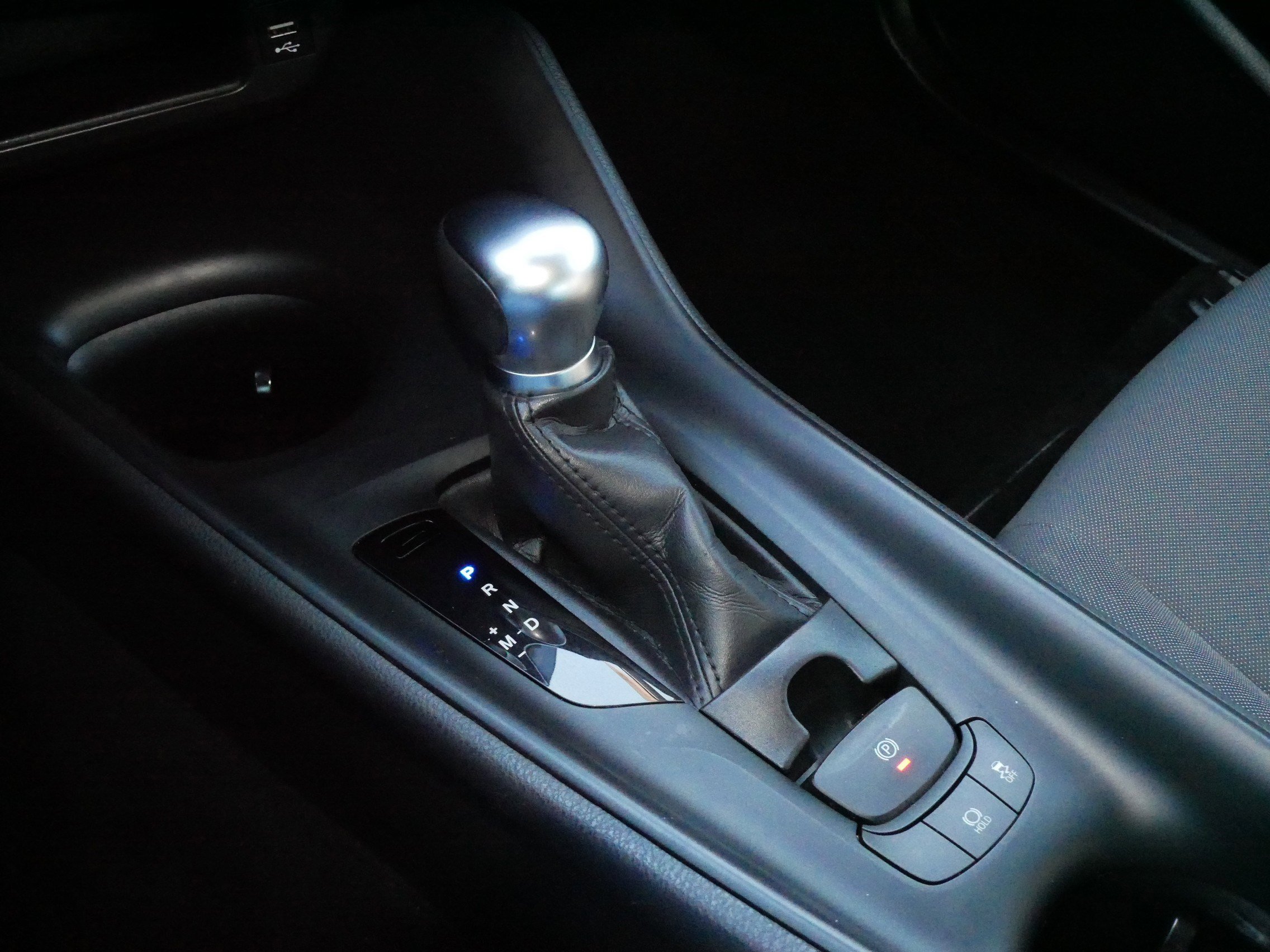Used 2021 Toyota C-HR LE FWD image 24