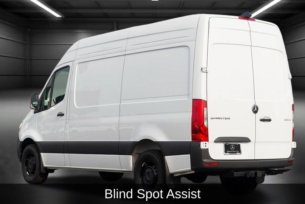 Used 2025 Mercedes-Benz Sprinter 2500 image 11