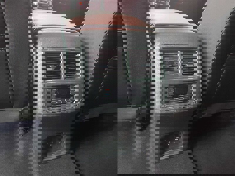 Used 2021 Volkswagen Atlas SE image 16