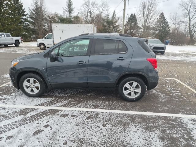 Used 2021 Chevrolet Trax LT w/ Driver Confidence Package image 10