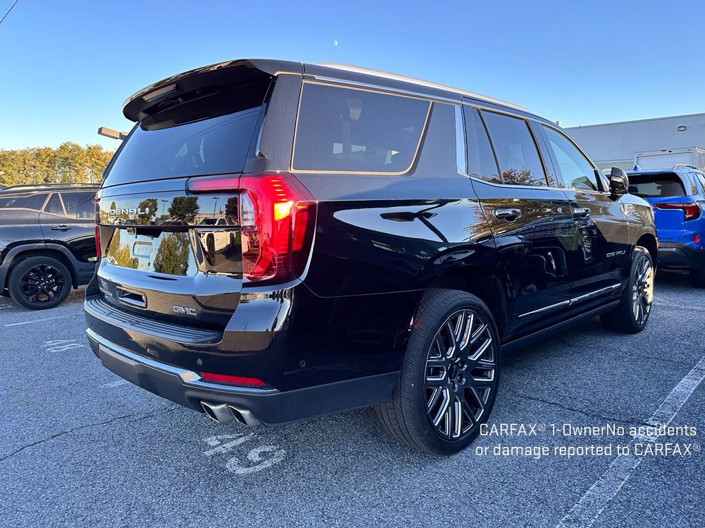Used 2025 GMC Yukon Denali Ultimate AWD/4WD image 4