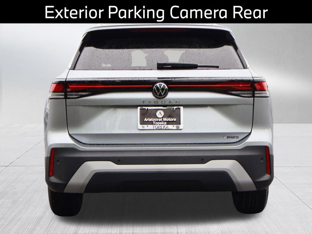 Used 2025 Volkswagen Tiguan S image 8