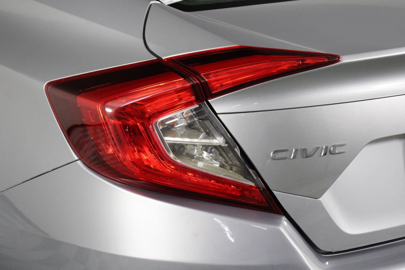 Used 2020 Honda Civic LX image 18