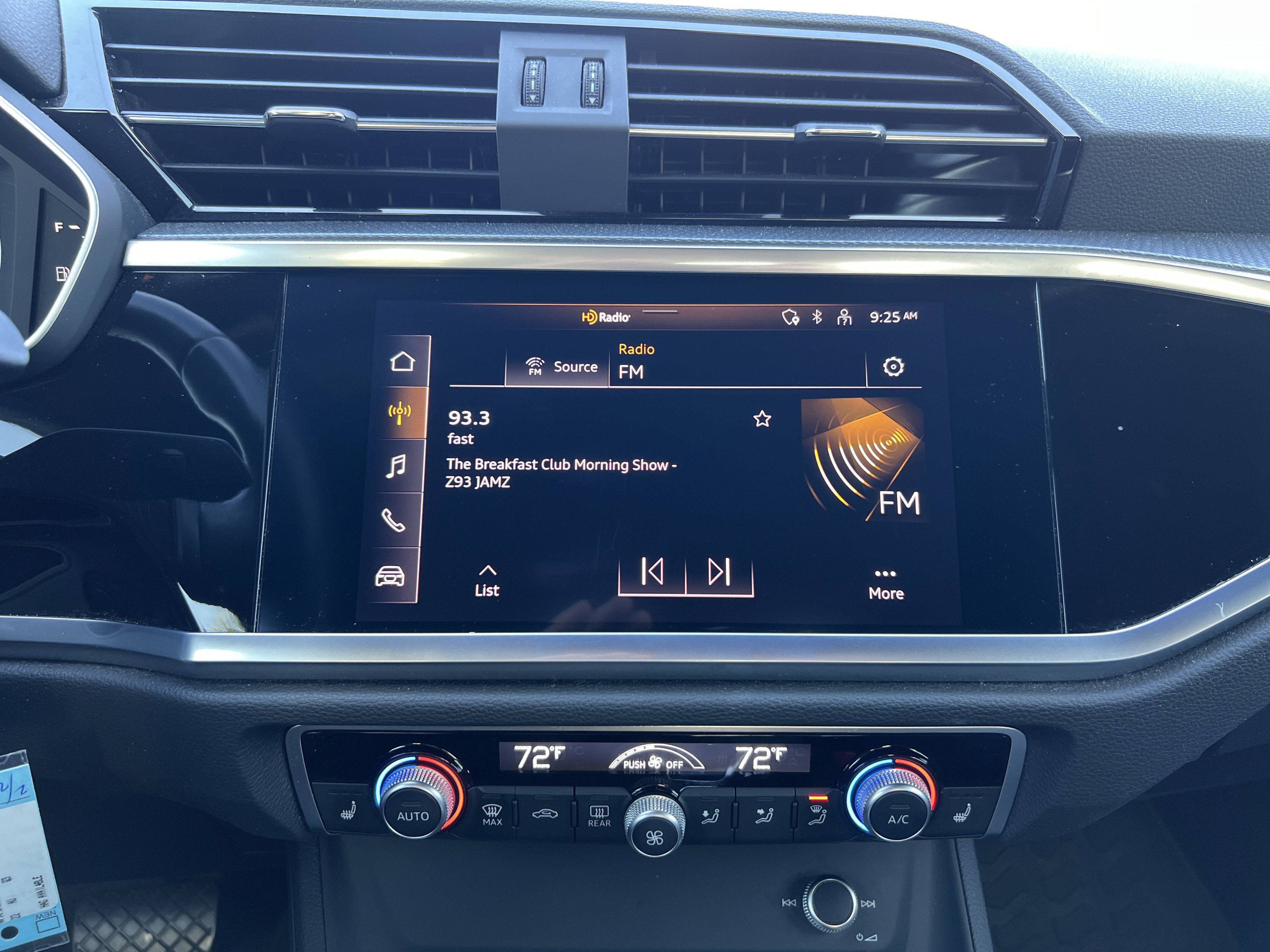 Used 2022 Audi Q3 2.0T Premium Plus image 23