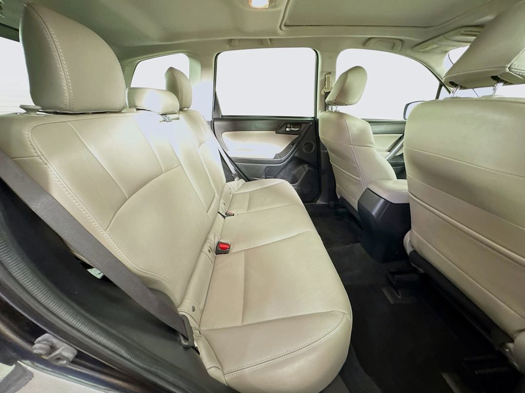 Used 2016 Subaru Forester 2.5i Touring w/ Eyesight & Navigation System image 34