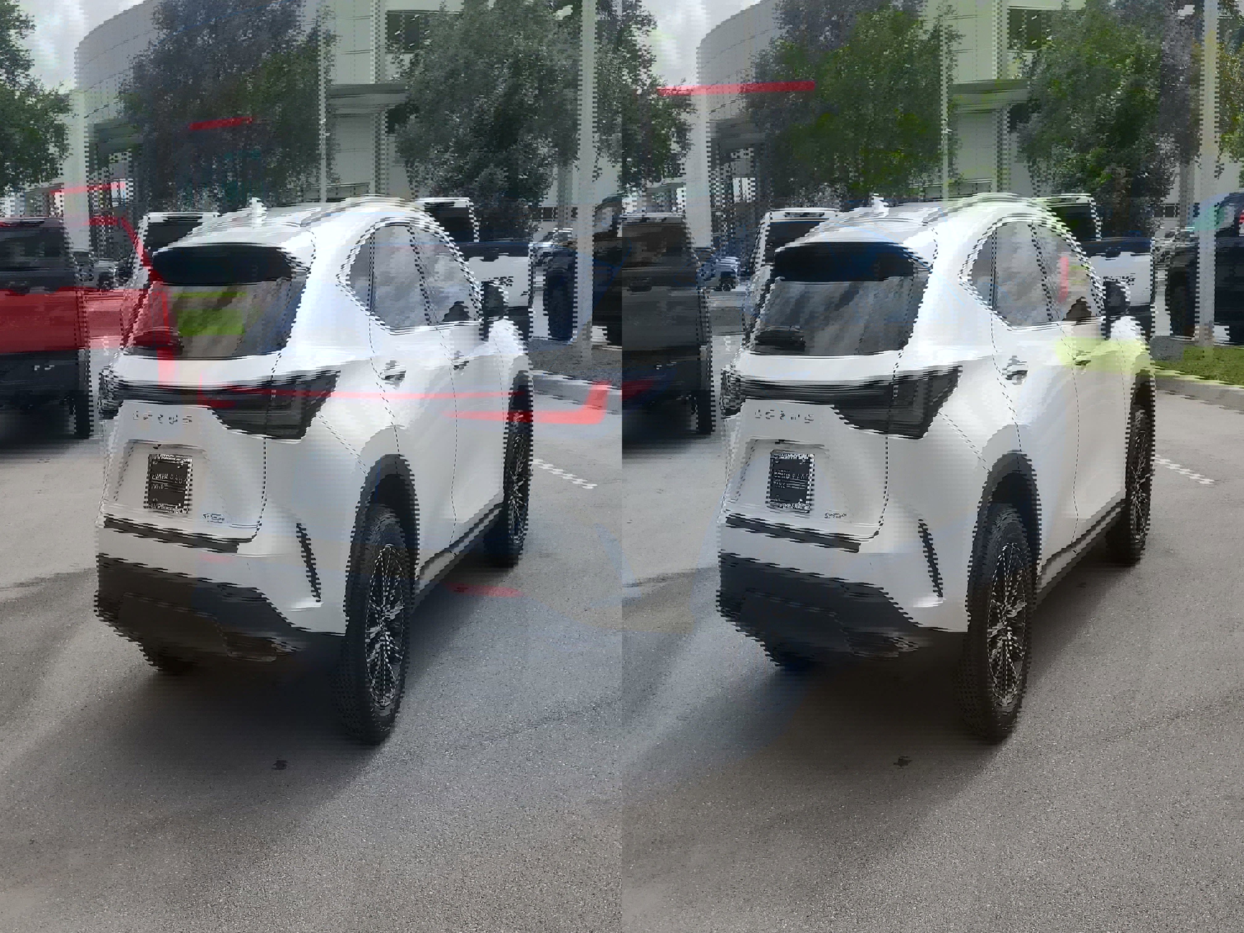 Used 2024 Lexus NX 250 FWD w/ Towing Package (2000 Lbs) image 11
