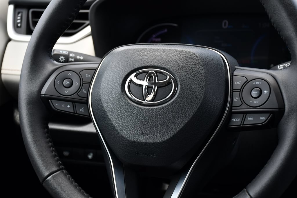 Used 2024 Toyota RAV4 XLE w/ Convenience Package AWD/4WD image 26