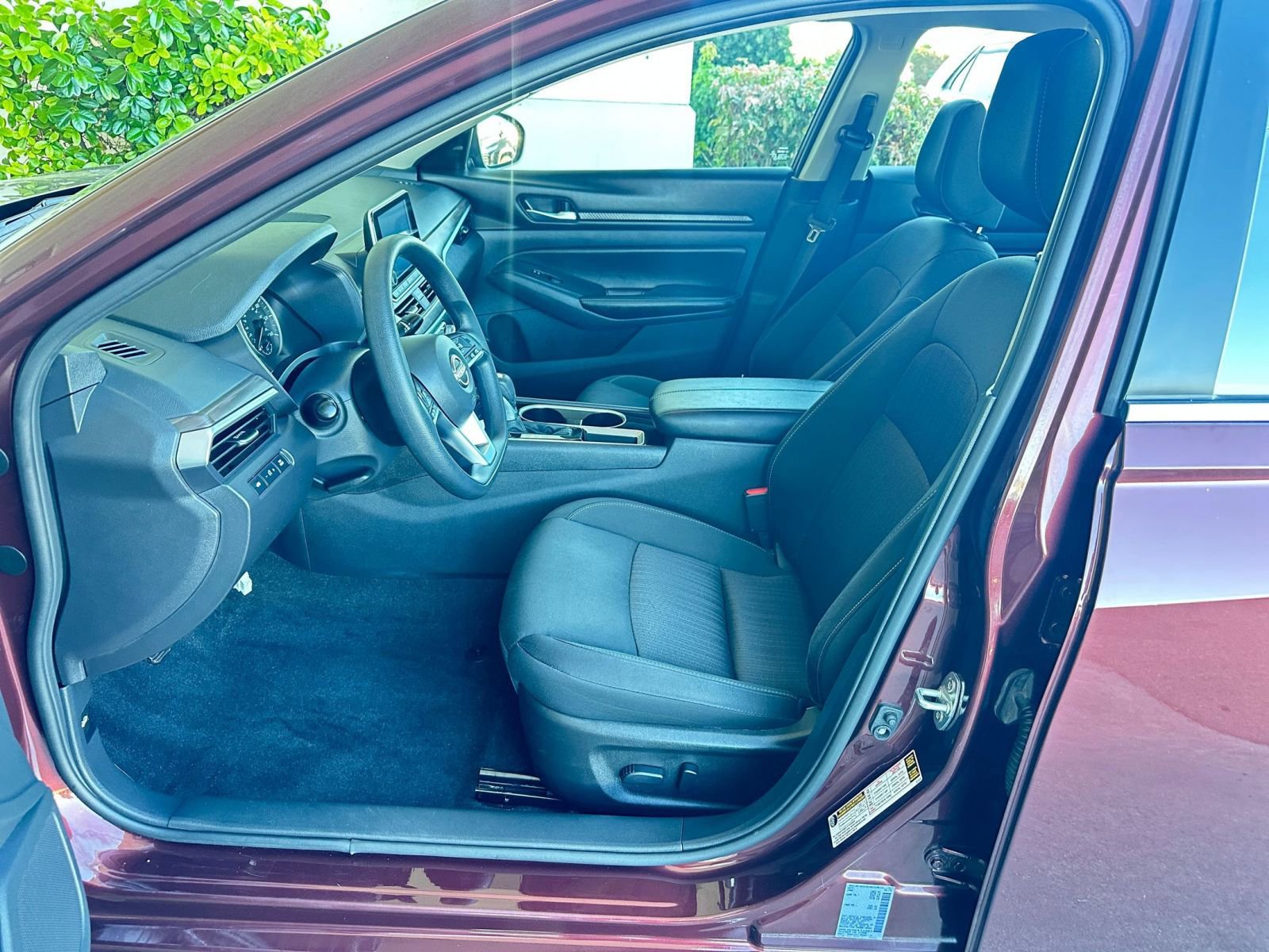 Used 2024 Nissan Altima 2.5 SV image 27