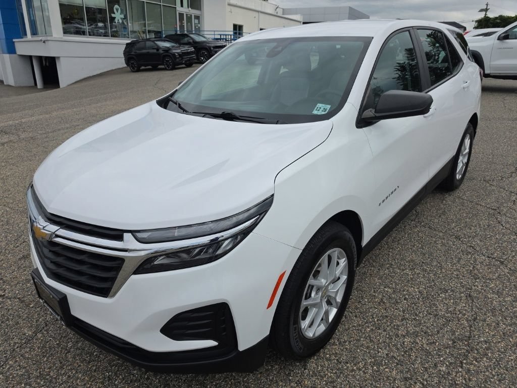 Used 2024 Chevrolet Equinox LS FWD image 8