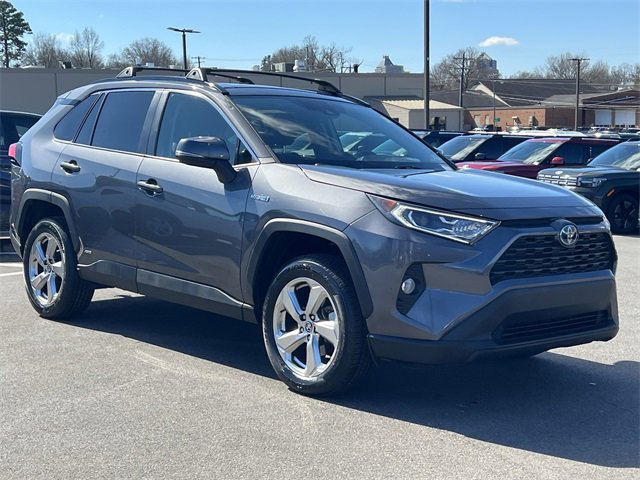 Used 2021 Toyota RAV4 XLE Premium image 41