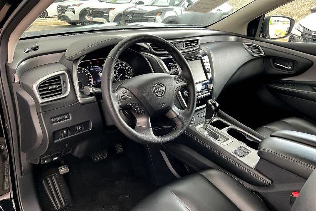 Certified 2024 Nissan Murano SV w/ SV Midnight Edition Package image 17