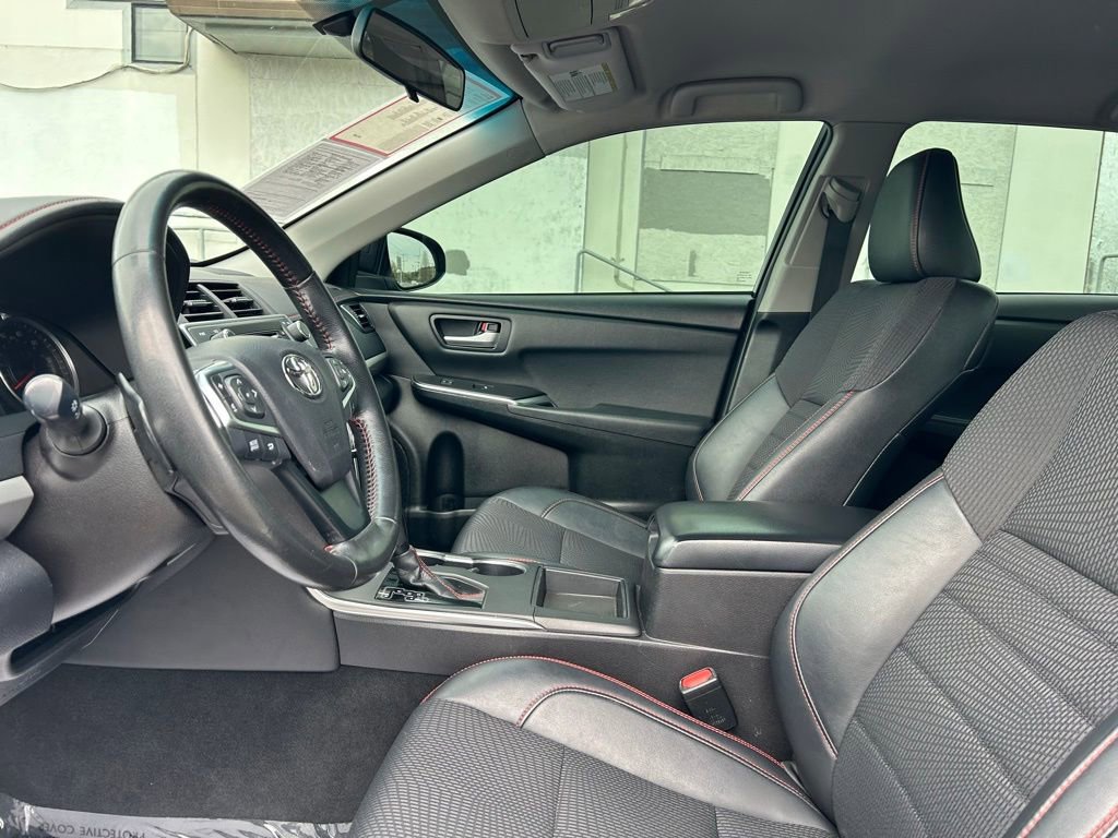 Certified 2016 Toyota Camry SE FWD image 10