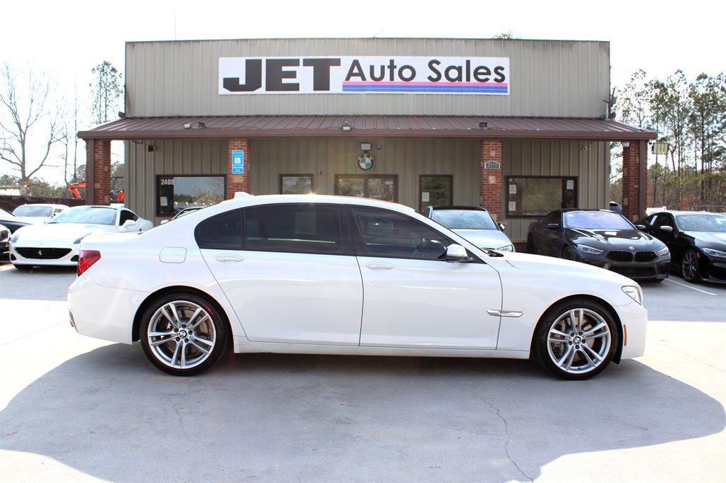 Used 2014 BMW 750Li RWD image 8