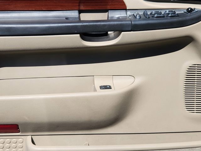Used 2005 Ford Excursion Eddie Bauer image 9