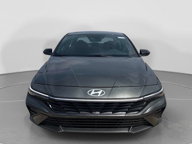 New 2026 Hyundai Elantra SEL FWD image 2