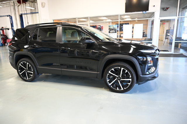 New 2027 Chevrolet Equinox RS w/ Safety and Technology Package AWD/4WD image 4