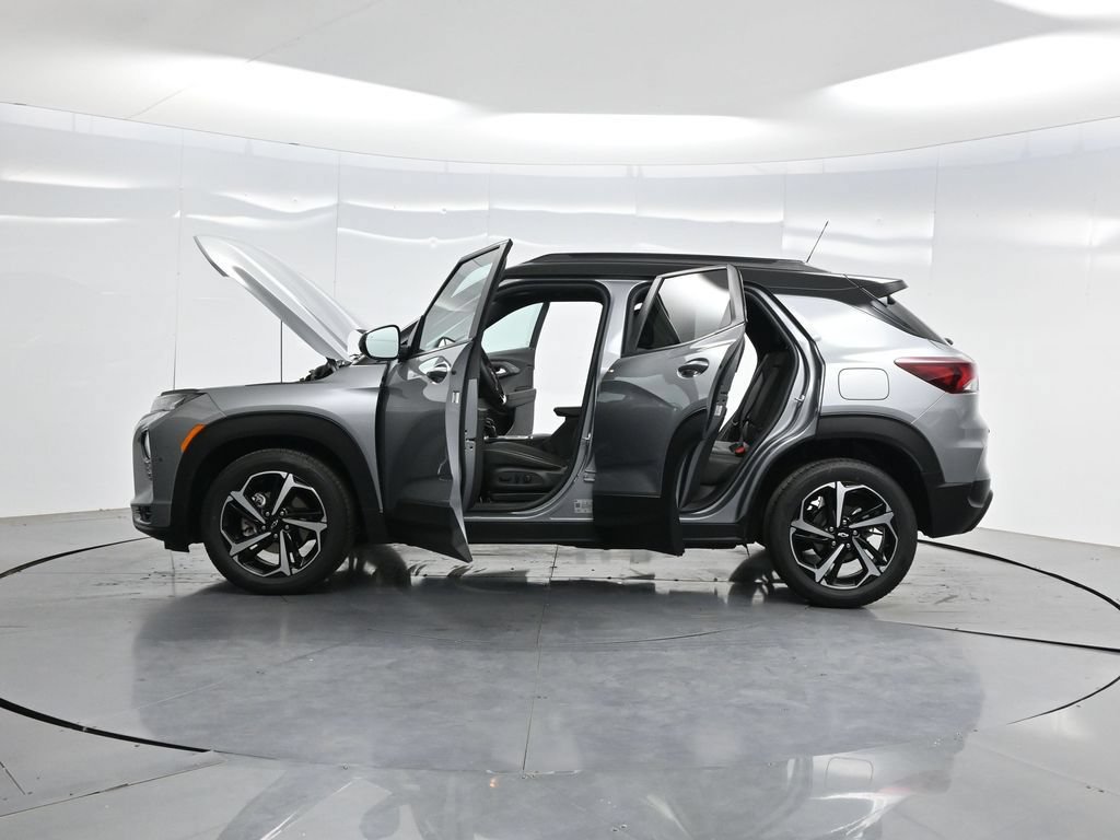 Used 2023 Chevrolet TrailBlazer RS w/ Convenience Package FWD image 47