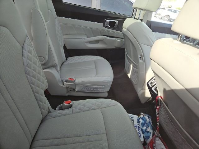 Certified 2023 Kia Sorento SX image 7