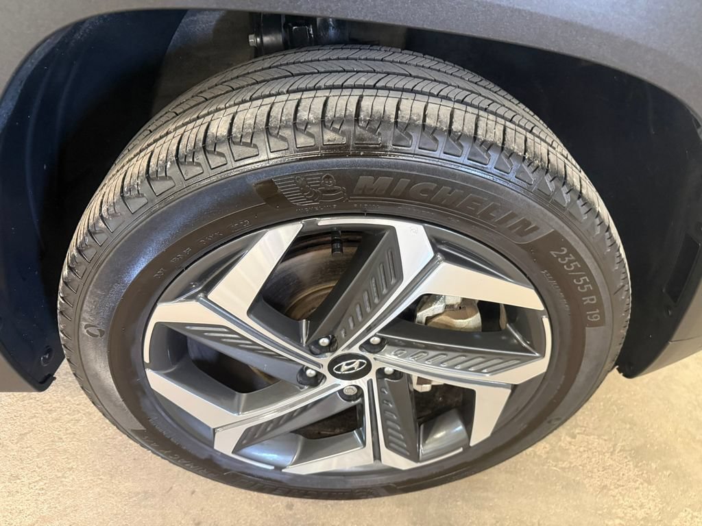 Used 2023 Hyundai Tucson Limited AWD/4WD image 13