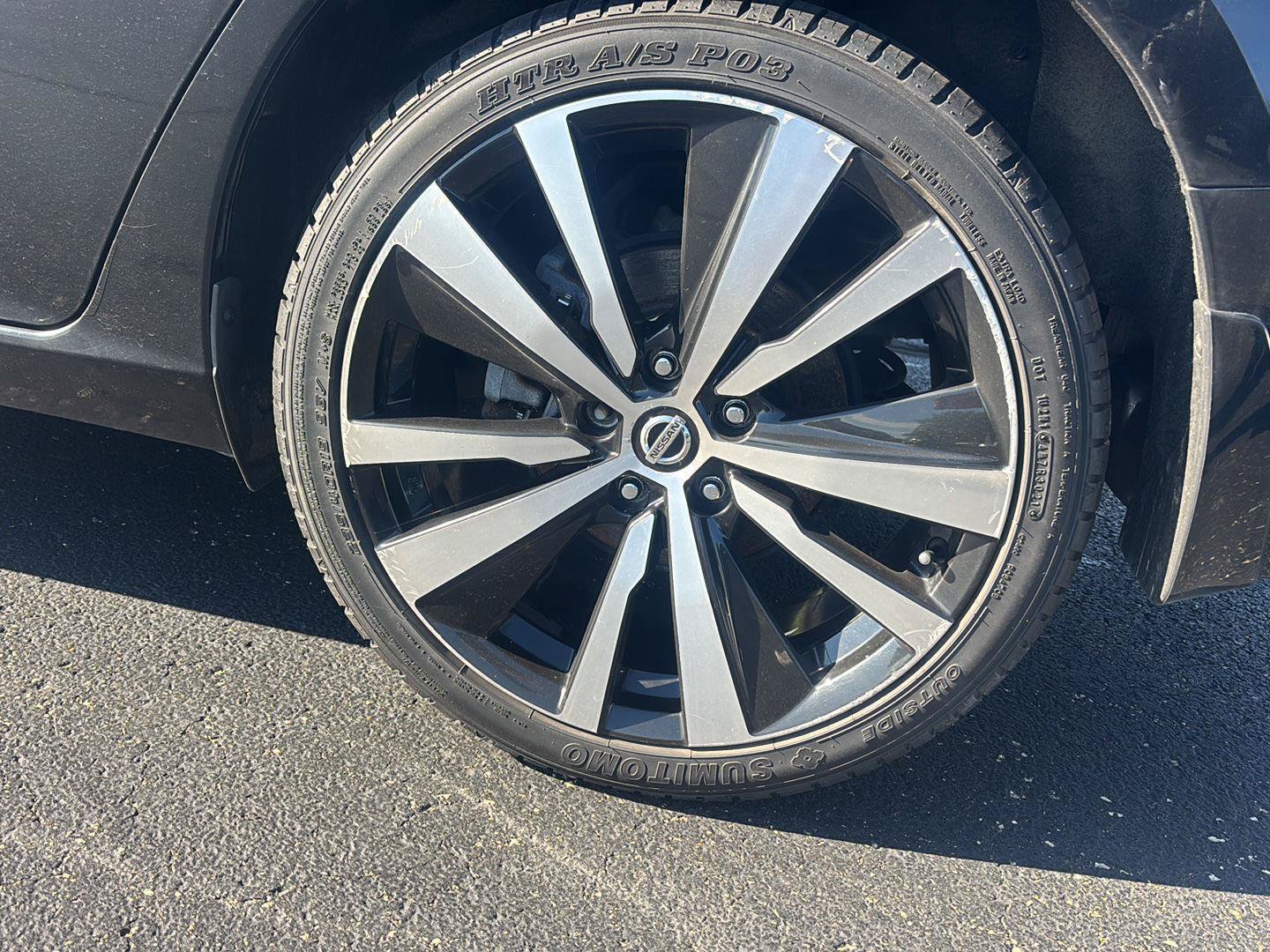 Used 2019 Nissan Altima 2.5 Platinum AWD/4WD image 5