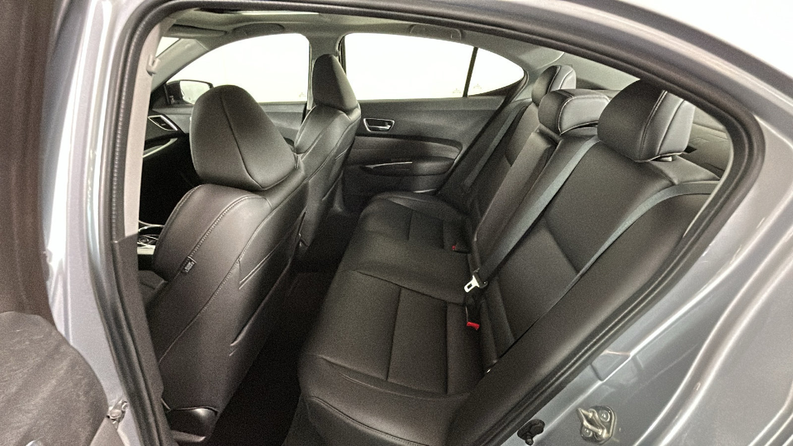 Used 2018 Acura TLX V6 SH-AWD image 30