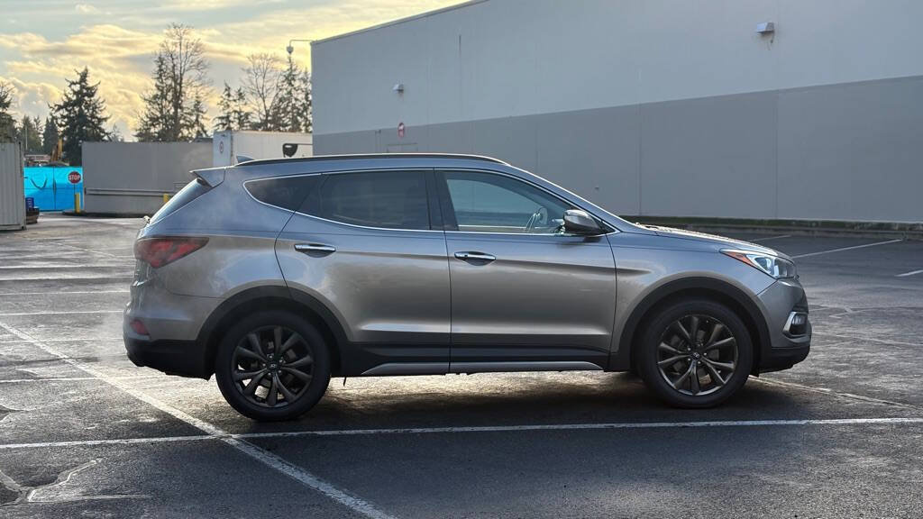 Used 2017 Hyundai Santa Fe Sport w/ 2.0T Ultimate Tech Package 05 AWD/4WD image 6