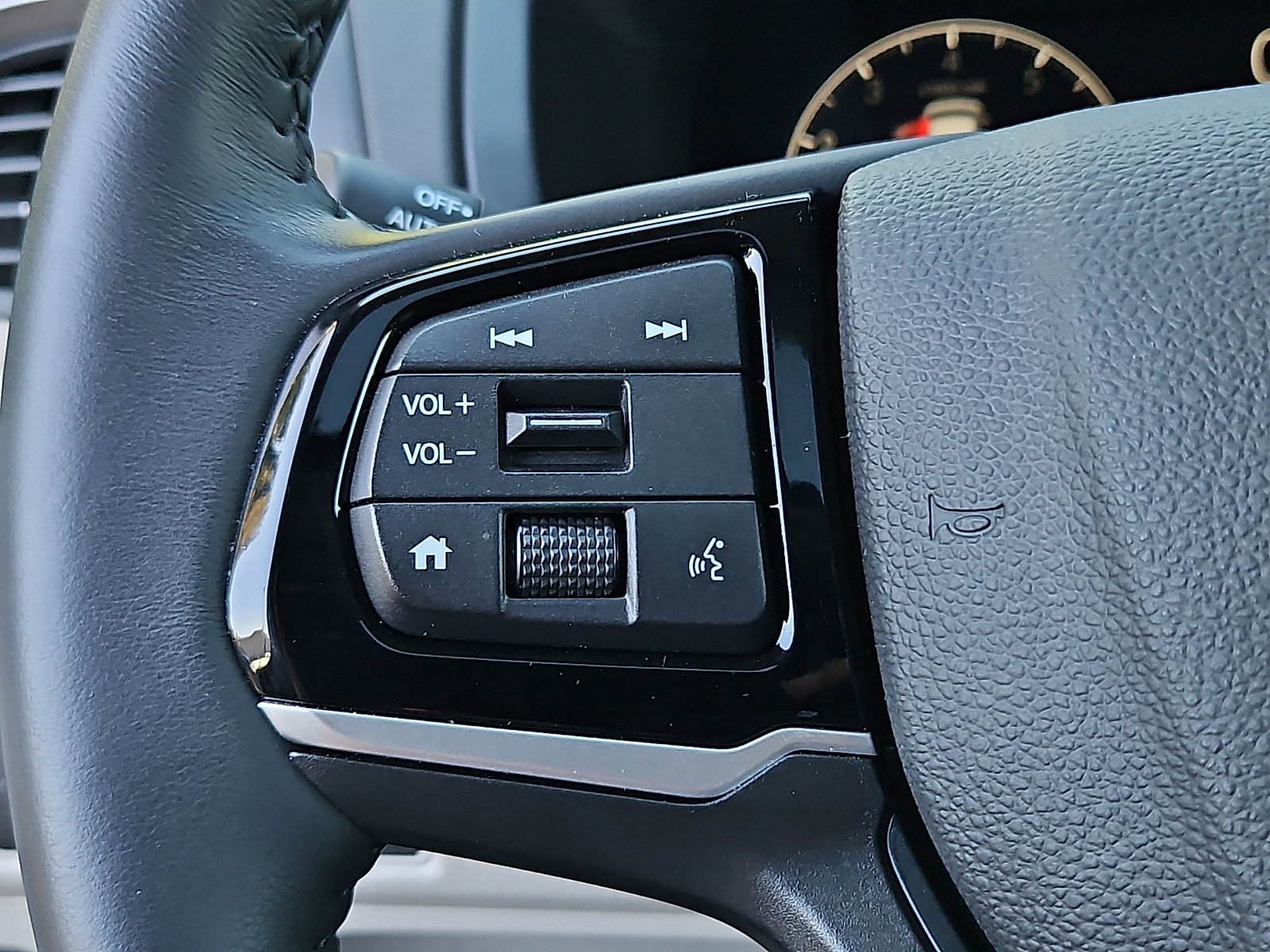Certified 2026 Honda Odyssey EX-L image 24